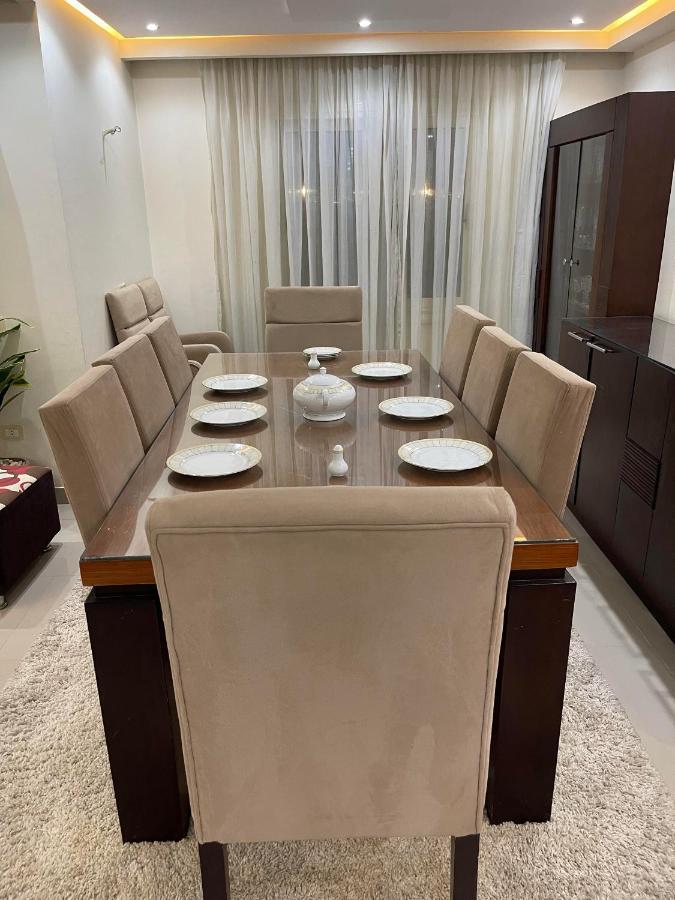 Superb & Comfy 3bdr With Outstanding View فاخرة فيو رائع للمطار *